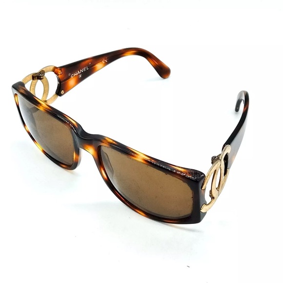 CHANEL Sunglasses